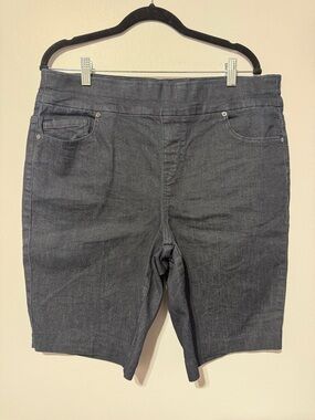 DC JEANS | Women's Pull On Jean Short size 18